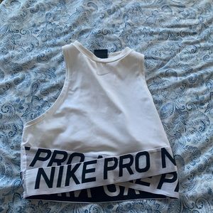Nike pro inter twist top